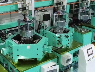 Comprendre les lignes de presse hydrauliques: composants et flux de travail expliqués